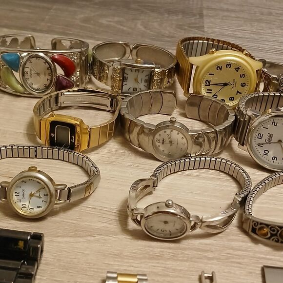 Lot 35+ Watches Parts/Repair ALL Metal Timex L.E.I Nine West Gloria Vanderbilt main image 6